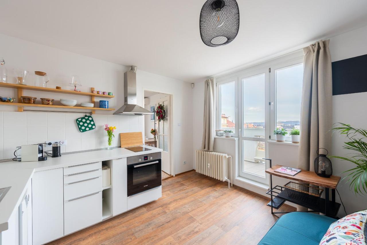 Bright Charming Apt With Terrace, Parking & Airco. Prag Eksteriør billede