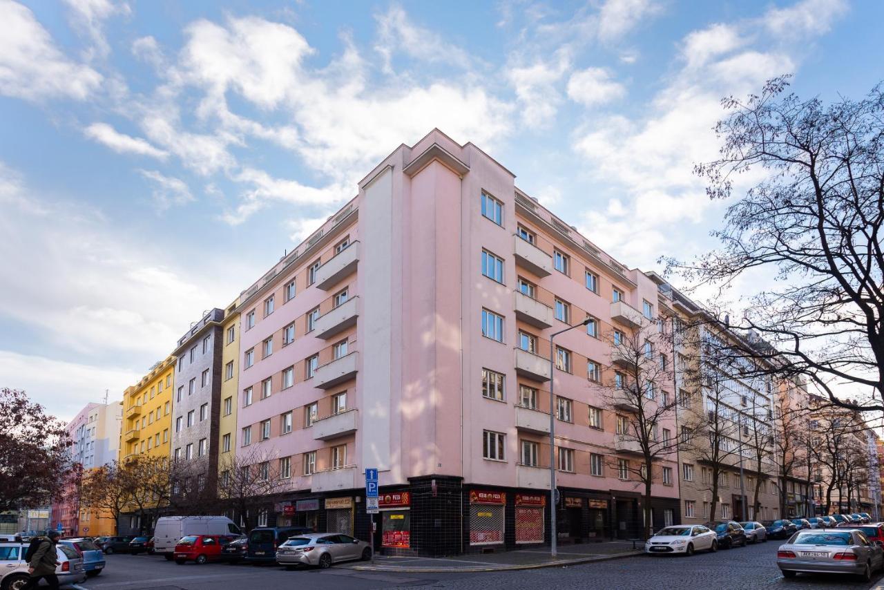 Bright Charming Apt With Terrace, Parking & Airco. Prag Eksteriør billede