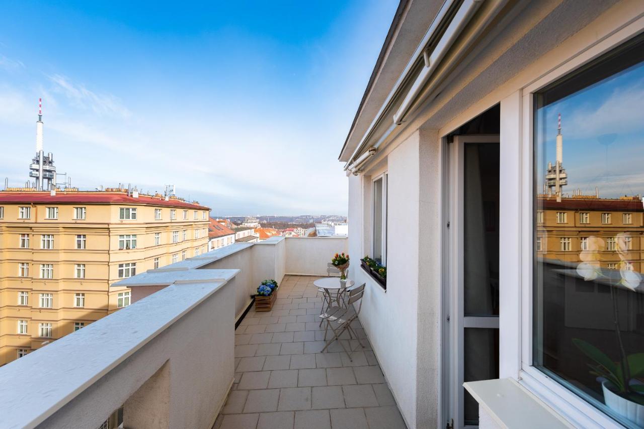 Bright Charming Apt With Terrace, Parking & Airco. Prag Eksteriør billede
