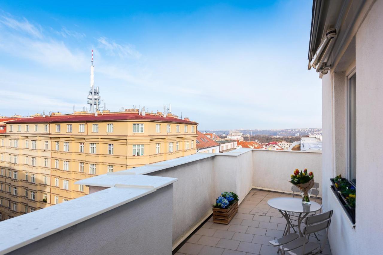 Bright Charming Apt With Terrace, Parking & Airco. Prag Eksteriør billede